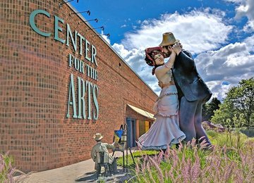 Экскурсия «Сад скульптур и самый большой индуистский храм мира»—  18 апреля